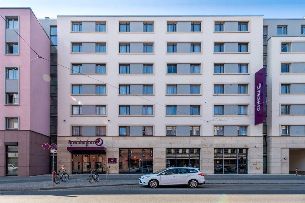 Premier Centre Hotel
